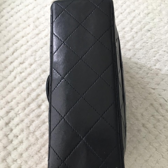 🌈SOLD🌈Authentic Chanel Vintage Black Square Mini Lambskin 24k Gold hardware - Picture 5 of 13